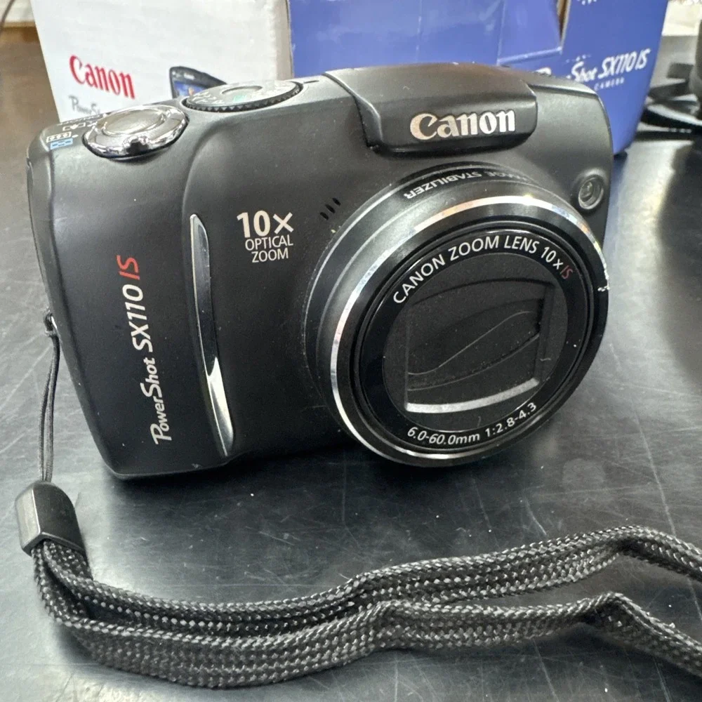 Canon PowerShot SX110 IS 9.0MP Compact Digital Camera With Box & Accessories EUC